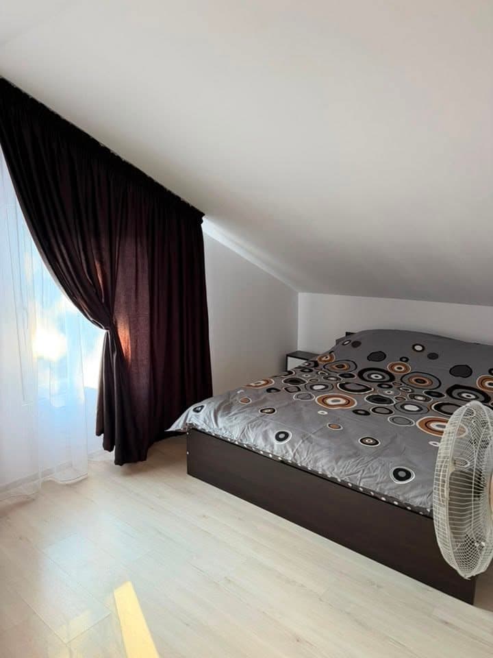 Dormitor la mansardă în Villa Palm, Poiana Aiudului