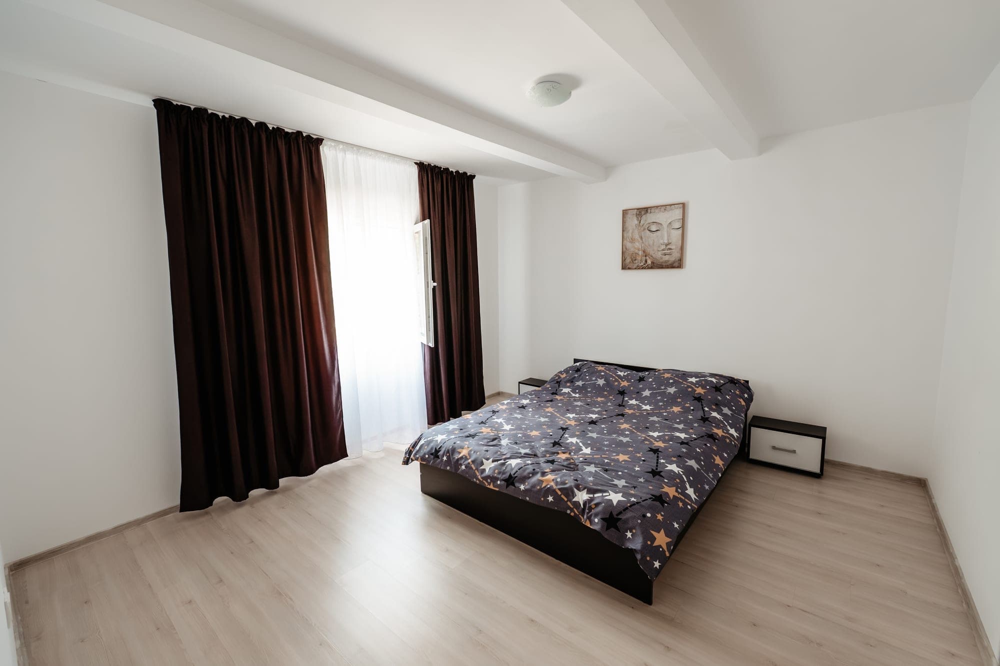Dormitor cu pat dublu la Villa Palm